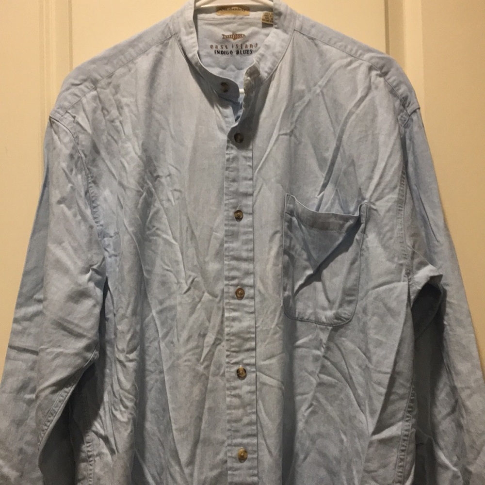East Island chambray band collar button down Shirt long sleeve size M light blue
